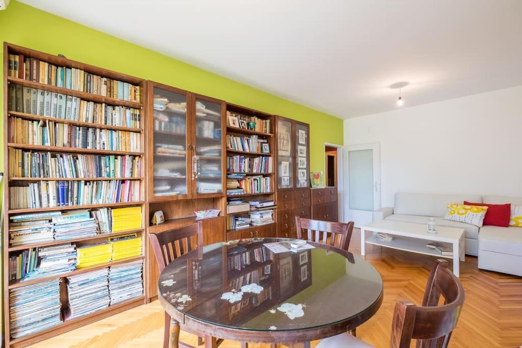 Apartment Beautiful Flat In Location By Flat Mаnager *