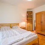 Beautiful Flat In Central Location By Flat Mаnager