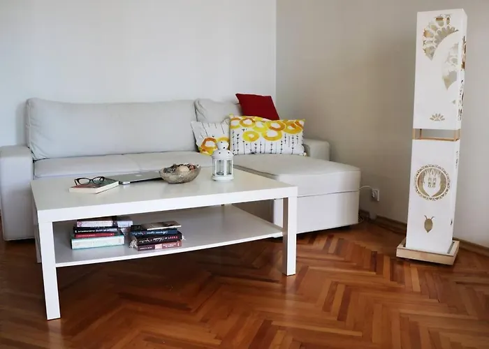 Beautiful Flat In Central Location By Flat Mаnager