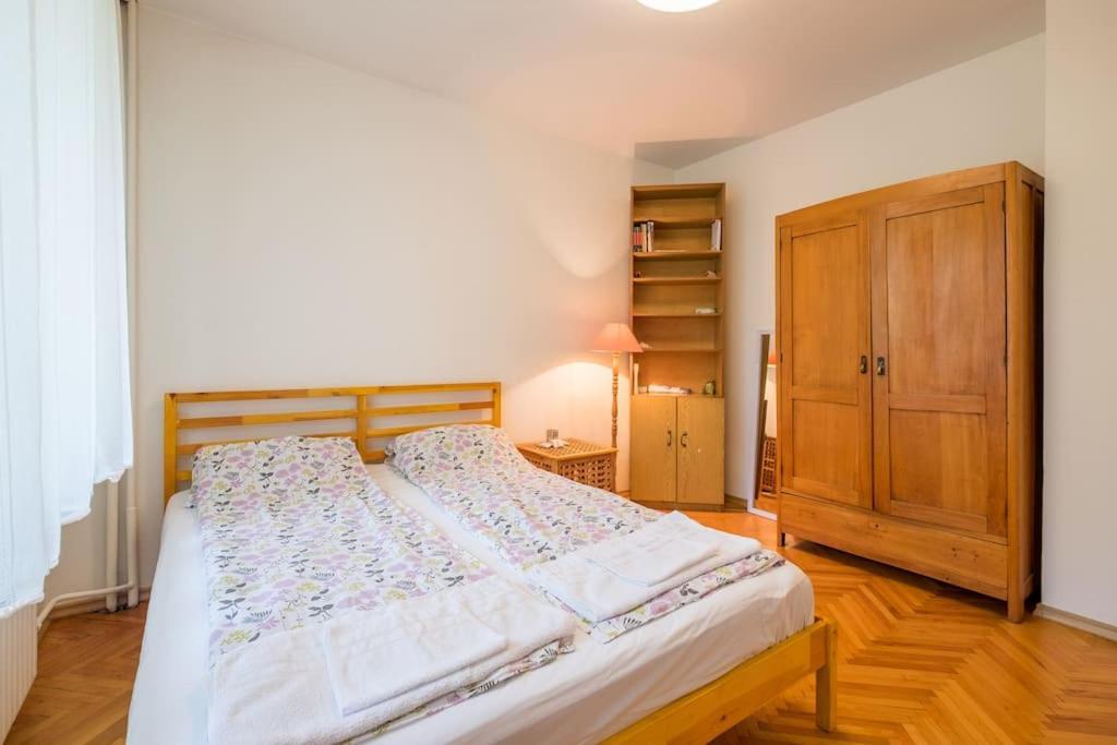 Beautiful Flat In Location By Flat Mаnager *