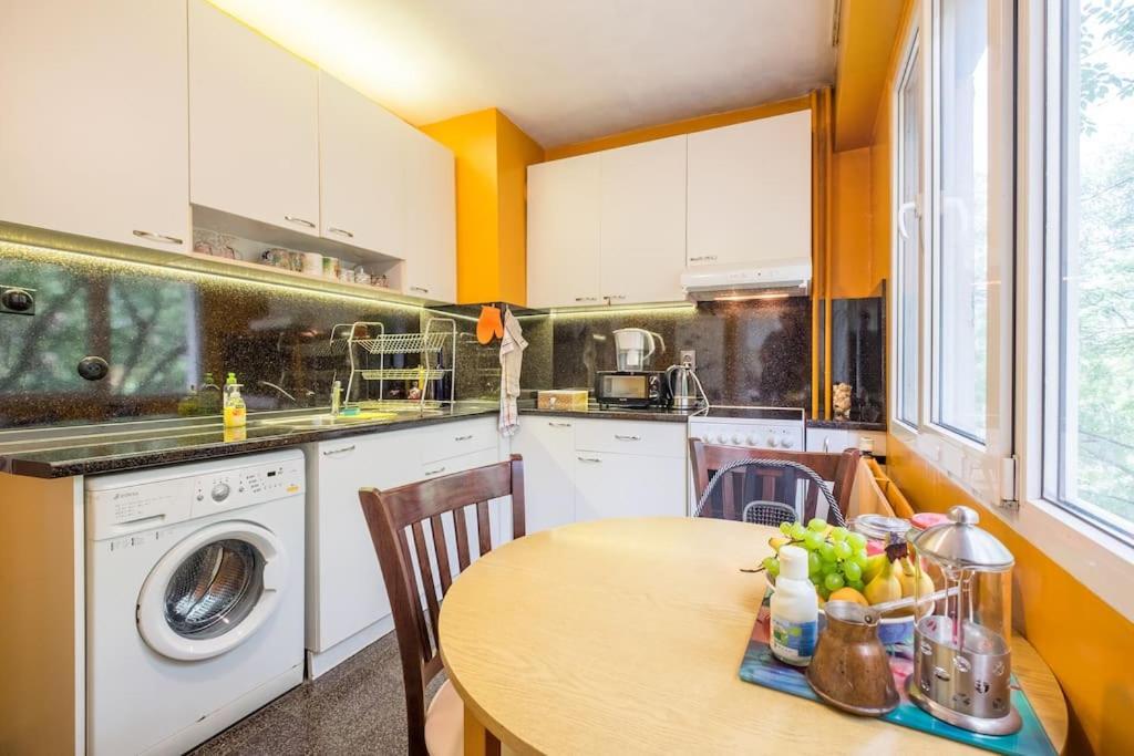 Apartment Beautiful Flat In Location By Flat Mаnager *