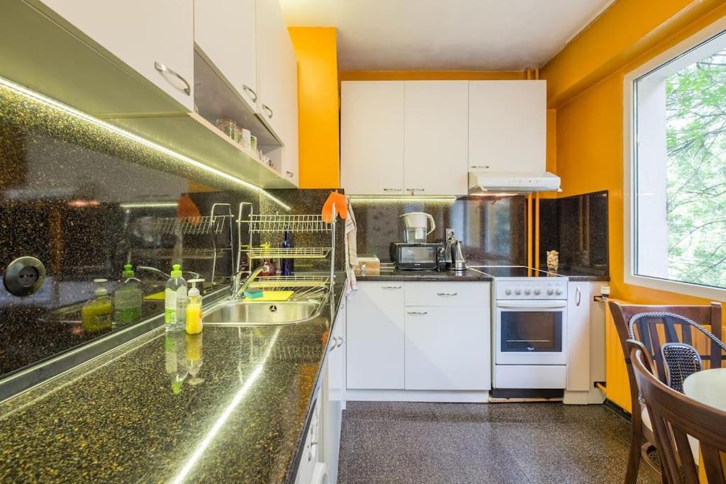 Beautiful Flat In Location By Flat Mаnager Apartment *