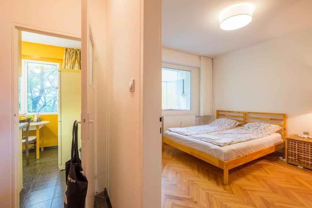 Beautiful Flat In Location By Flat Mаnager Apartment