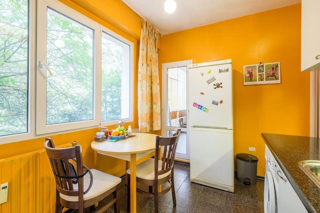 Beautiful Flat In Location By Flat Mаnager Apartment